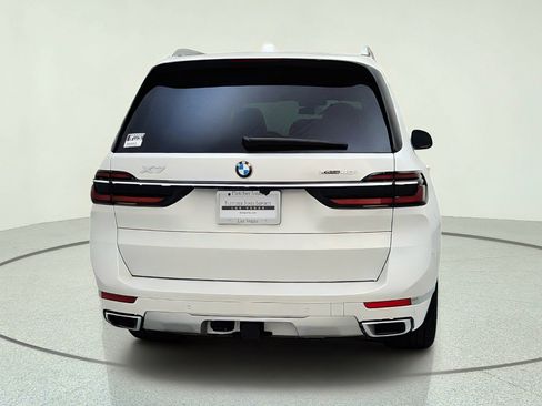 Used 2023 BMW X7 xDrive40i AWD/4WD image 10