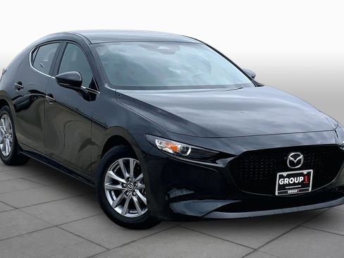 Used 2025 MAZDA MAZDA3 s FWD image 3