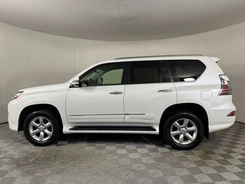 Used 2015 Lexus GX 460 AWD/4WD image 3