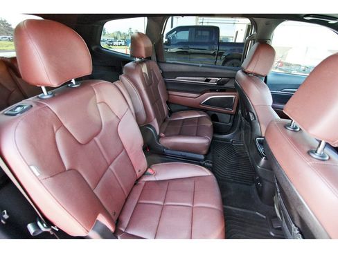 Used 2023 Kia Telluride SX FWD image 11