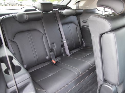 Used 2024 MAZDA CX-90 3.3 Turbo w/ Preferred Plus AWD/4WD image 13