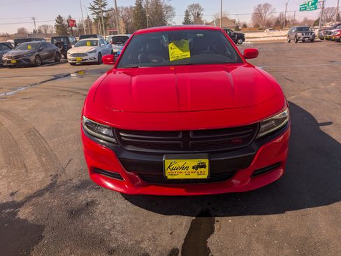 Used 2016 Dodge Charger R/T RWD image 3