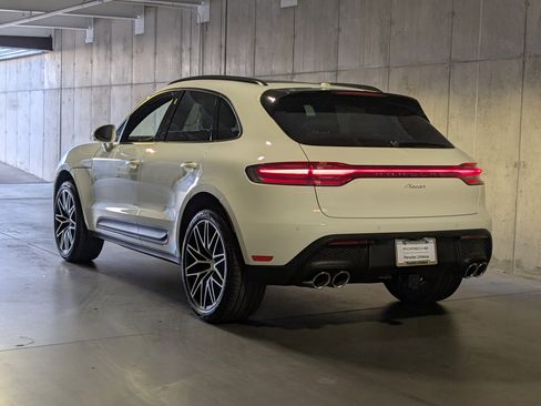New 2026 Porsche Macan image 3