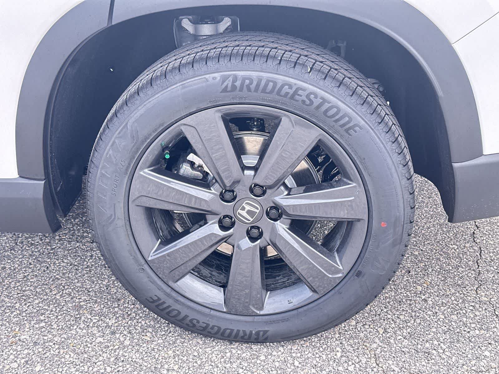 New 2026 Honda Pilot Sport image 12
