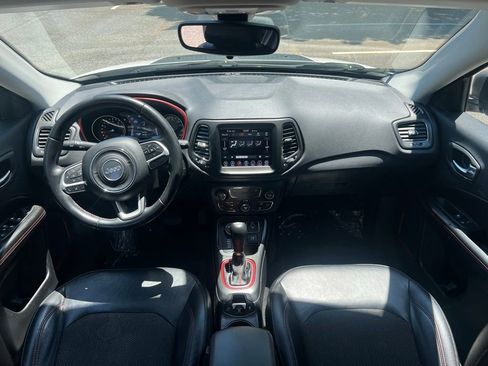 Used 2019 Jeep Compass Trailhawk AWD/4WD image 21