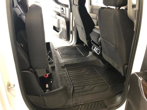 Used 2021 GMC Sierra 1500 Elevation image 15