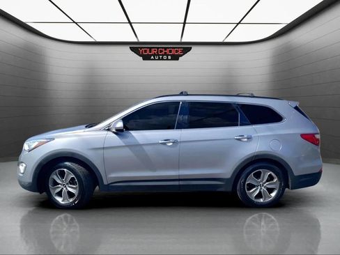 Used 2014 Hyundai Santa Fe GLS image 2