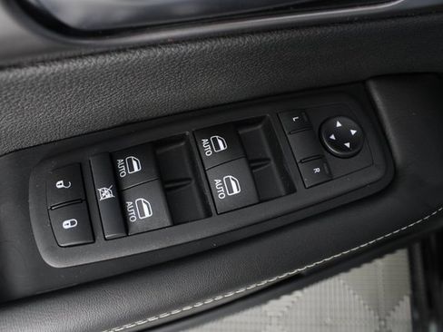 New 2026 Chrysler Pacifica Select image 15