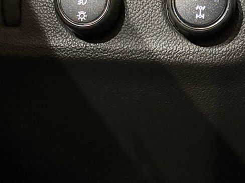 Used 2021 Chevrolet Colorado LT w/ Safety Package image 53