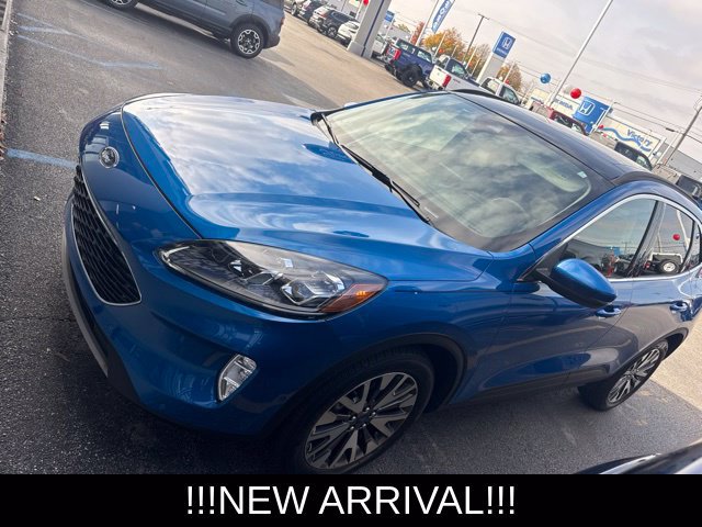 Used 2020 Ford Escape Titanium AWD/4WD image 1