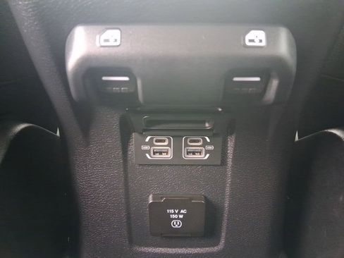 Used 2023 Jeep Wrangler Sahara w/ Cold Weather Group image 19