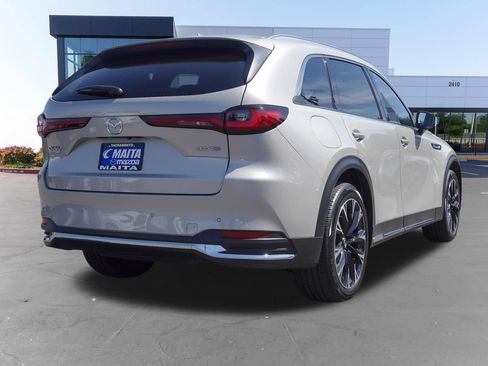 Used 2024 MAZDA CX-90 Plug-In Hybrid w/ Premium Plus AWD/4WD image 4