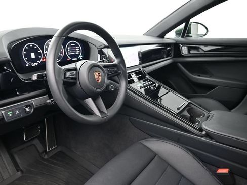 Certified 2026 Porsche Panamera 4 AWD/4WD image 4