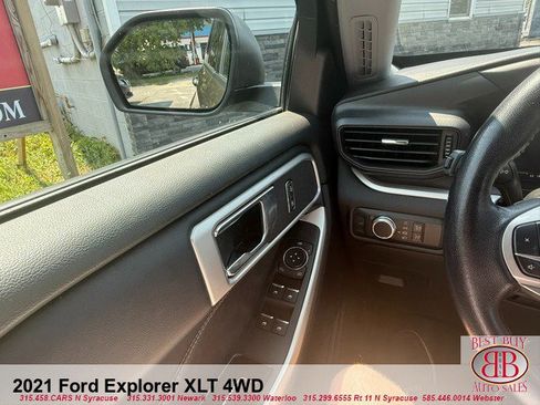 Used 2021 Ford Explorer XLT image 19