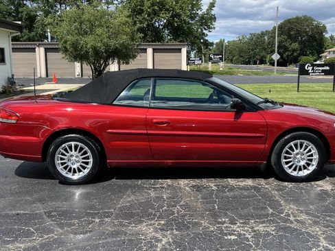 Used 2004 Chrysler Sebring LXi image 6