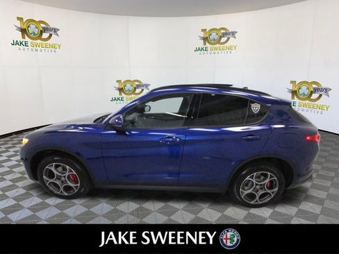 Used 2022 Alfa Romeo Stelvio Sprint image 6