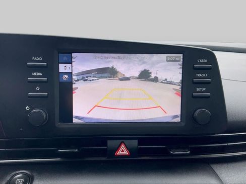 Used 2025 Hyundai Elantra Sport FWD image 29