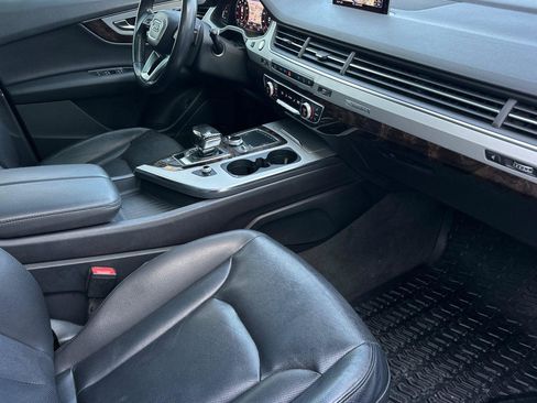 Used 2018 Audi Q7 2.0T Premium Plus w/ Premium Plus Package image 18