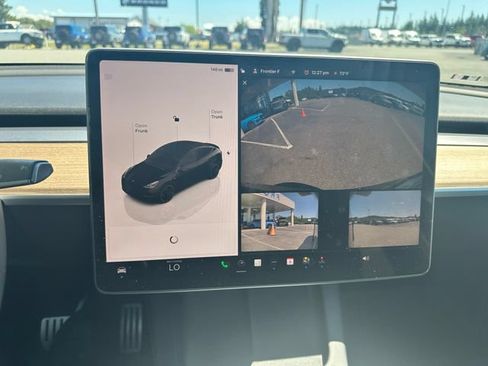 Used 2023 Tesla Model Y Performance AWD/4WD image 14