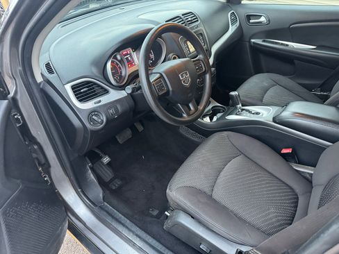 Used 2013 Dodge Journey SXT w/ Flexible Seating Group image 11