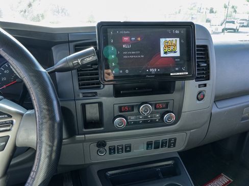 Used 2021 Nissan NV 3500 SL image 30