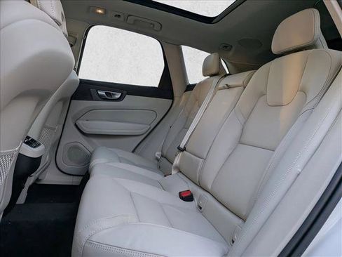 New 2026 Volvo XC60 B5 Ultra w/ Climate Package image 17