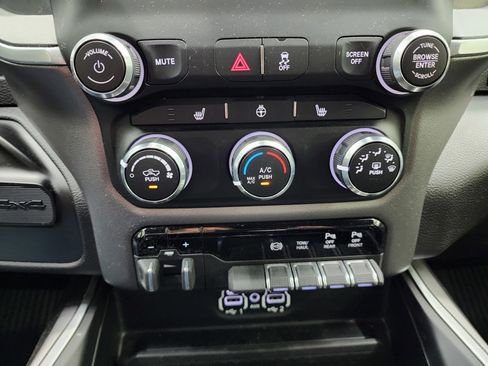 Used 2023 RAM 2500 Big Horn w/ Night Edition image 16