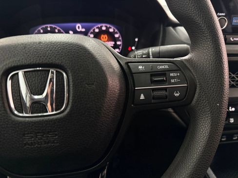 Used 2025 Honda Accord SE image 31
