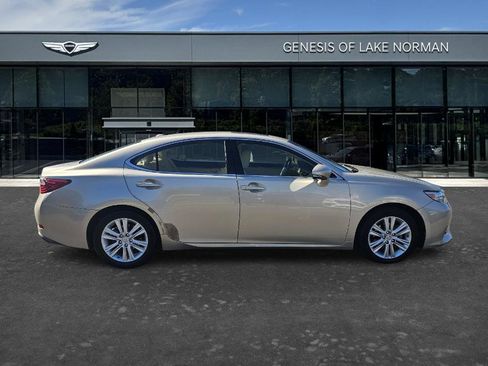 Used 2015 Lexus ES 350 image 4