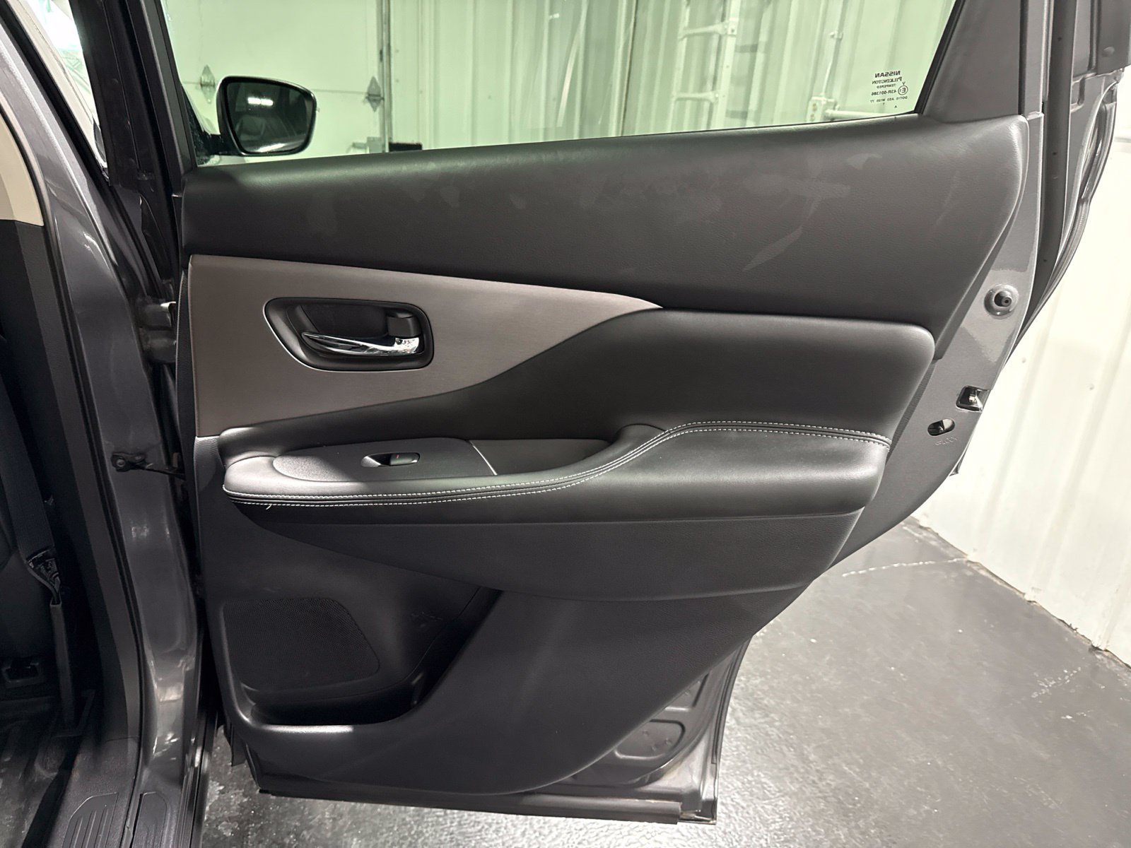 Used 2023 Nissan Murano SV FWD image 16