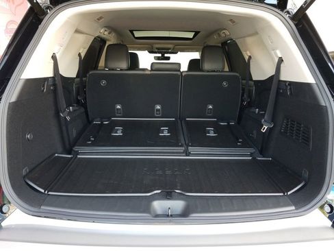 New 2025 Nissan Pathfinder Platinum w/ Cargo Package image 8