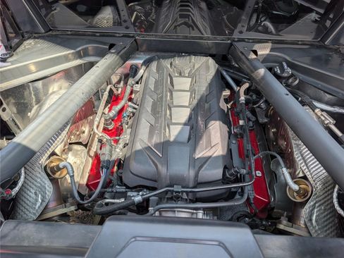 Used 2023 Chevrolet Corvette Stingray Premium Cpe w/ Z51 Performance Package RWD image 13
