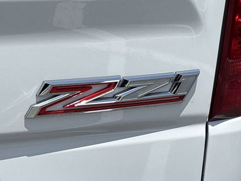 Used 2025 Chevrolet Silverado 1500 Custom Trail Boss AWD/4WD image 8