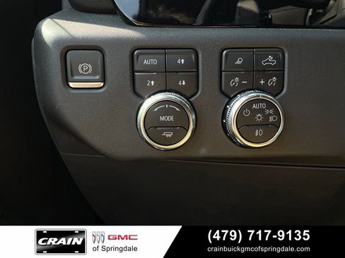 Used 2024 GMC Sierra 1500 SLT w/ SLT Premium Package AWD/4WD image 13