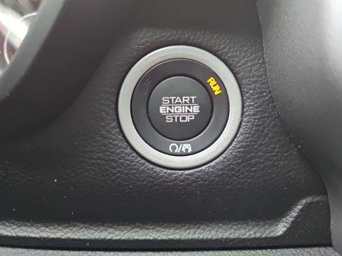 Used 2025 RAM 1500 Big Horn RWD image 18