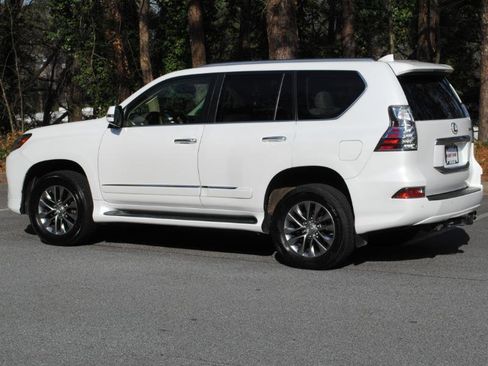 Used 2016 Lexus GX 460 Luxury image 12
