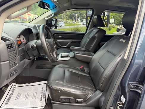 Used 2015 Nissan Titan PRO-4X w/ Pro-4x Luxury Package AWD/4WD image 10