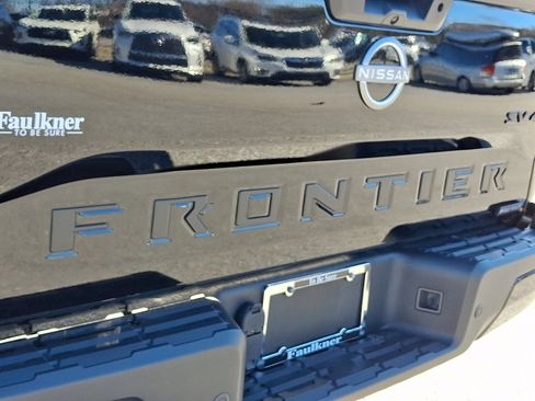 Used 2023 Nissan Frontier SV w/ Midnight Edition Package image 29