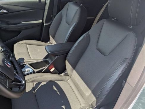 Used 2025 Buick Encore GX Preferred FWD image 12
