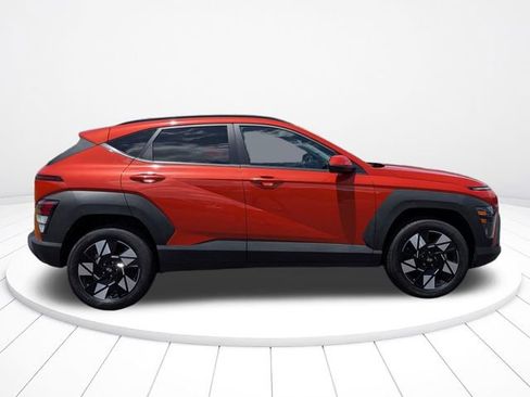Used 2025 Hyundai Kona SEL AWD/4WD image 2