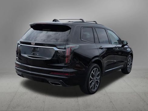 Used 2023 Cadillac XT6 Sport w/ Technology Package image 6