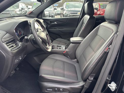 Used 2023 Chevrolet Equinox RS image 12
