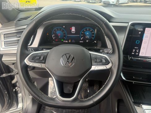 Used 2025 Volkswagen Atlas Cross Sport SE image 14