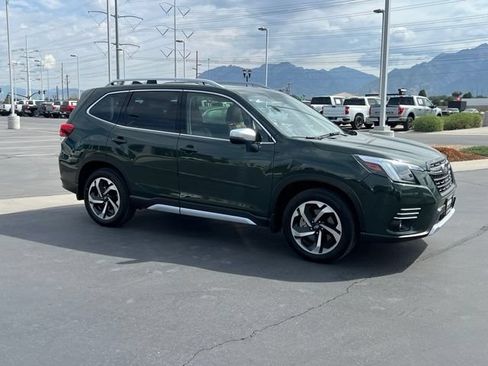 Used 2024 Subaru Forester Touring w/ POP Package 3 AWD/4WD image 9