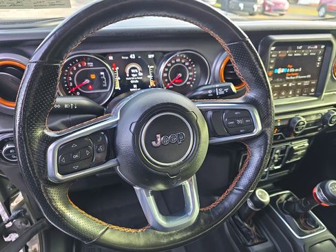 Used 2021 Jeep Gladiator Mojave image 18