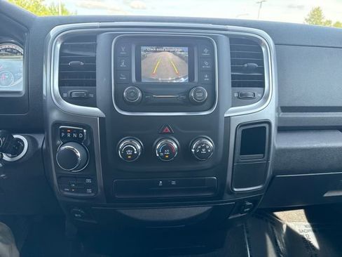 Used 2024 RAM 1500 Classic SLT AWD/4WD image 18