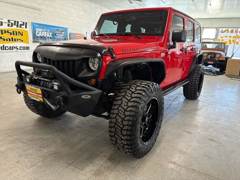Used 2014 Jeep Wrangler Unlimited Rubicon w/ Connectivity Group AWD/4WD image 98