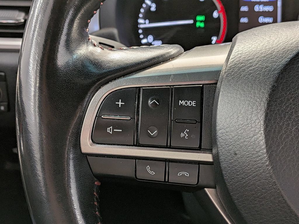 Used 2022 Lexus GX 460 Premium w/ Premium Package AWD/4WD image 19