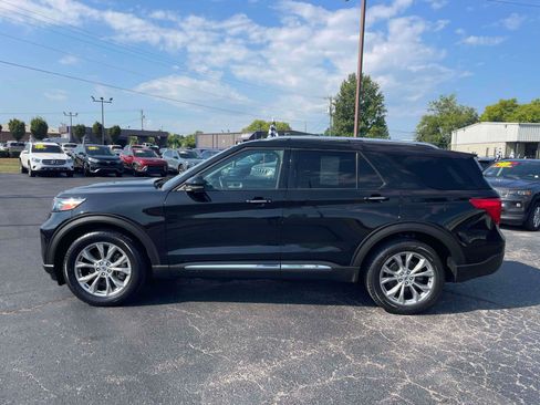 Used 2021 Ford Explorer Limited w/ Equipment Group 301A AWD/4WD image 4