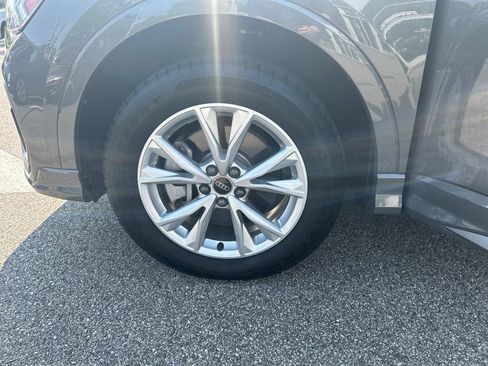 Used 2023 Audi Q3 2.0T Premium w/ Convenience Package AWD/4WD image 22
